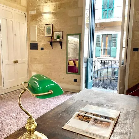 Vohis Luxury House - Fast Wi-Fi & Easy Parking Apartment Lecce Exterior photo