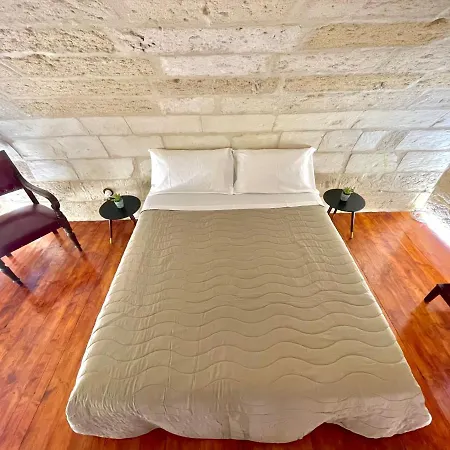 Vohis Luxury House - Fast Wi-Fi & Easy Parking Apartment Lecce Exterior photo