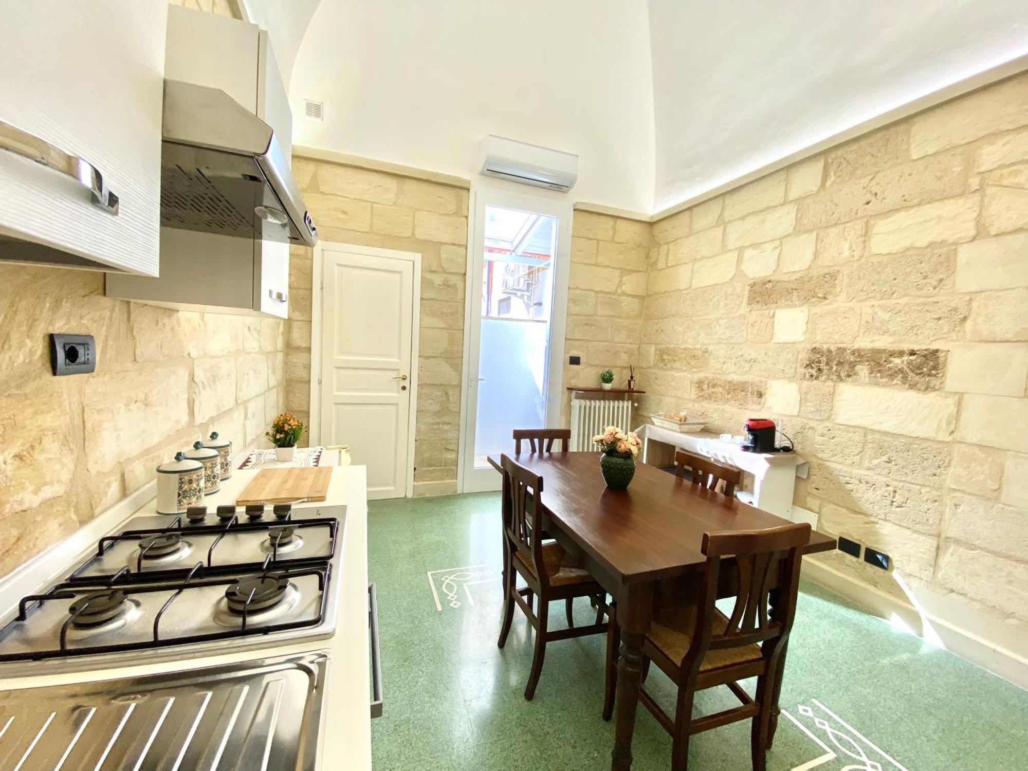 Apartment Vohis Luxury House - Fast Wi-fi & Easy Parking Lecce